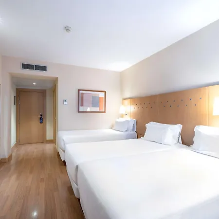 Catalonia La Maquinista Hotell