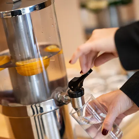 Catalonia La Maquinista Hotell 4*