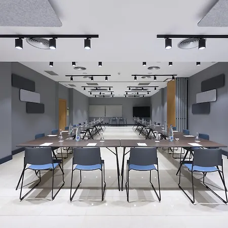 Catalonia La Maquinista Hotel 4*